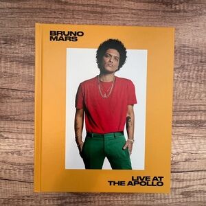Bruno Mars Live At The Apollo Collectors Book